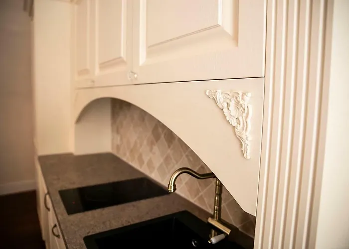 Heart Of Old Town - St. Ann Apartment